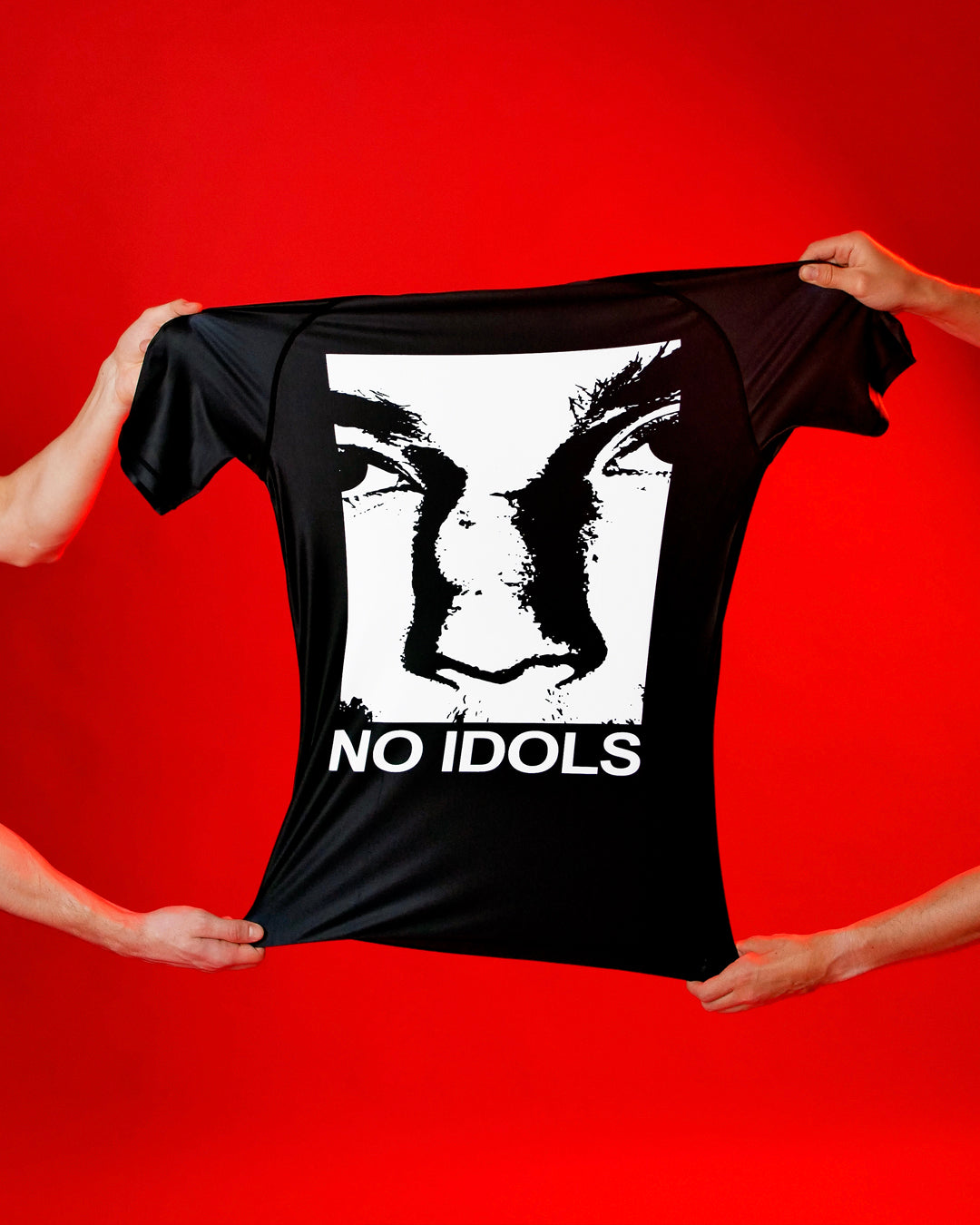 NO IDOLS  Rashguard