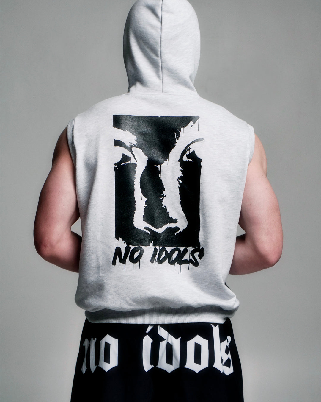 TRAINING SLEEVELESS HOODIE